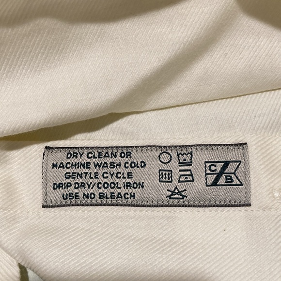 Men’s Cutter and Buck long sleeve shirt
Size large - Picture 10 of 11